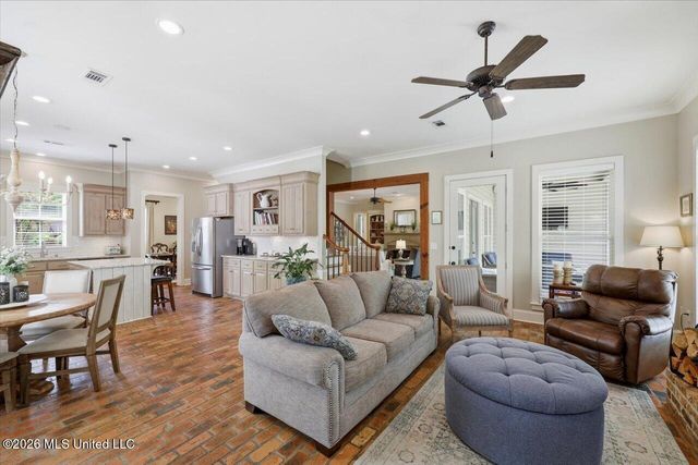 1222 Centre Court, Brandon, MS 39042