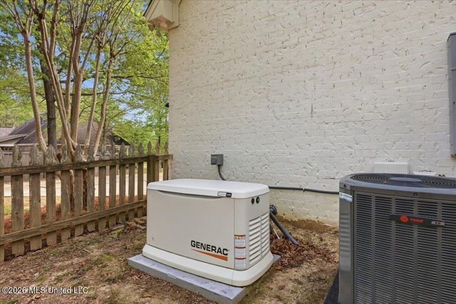 1222 Centre Court, Brandon, MS 39042