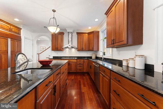 253 ITHAN CREEK RD, Villanova, PA 19085