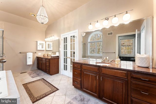 253 ITHAN CREEK RD, Villanova, PA 19085