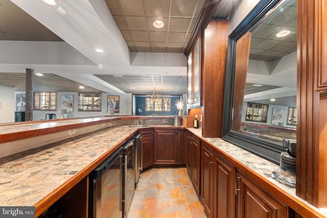 253 ITHAN CREEK RD, Villanova, PA 19085