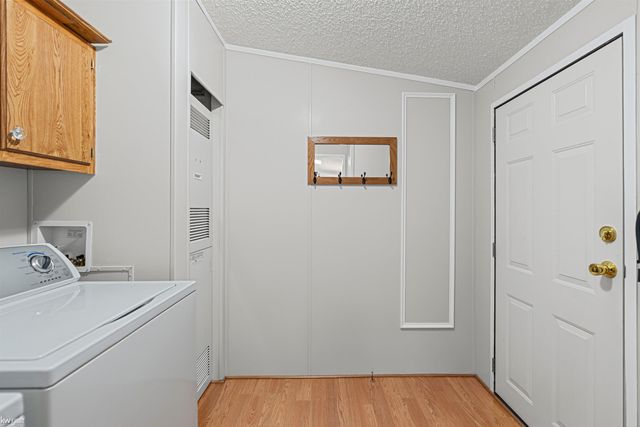 255 Grissom Court, Flushing, MI 48433