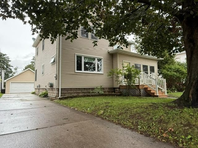 404 1ST STREET, Menasha, WI 54952