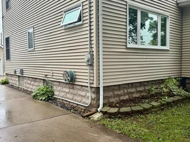 404 1ST STREET, Menasha, WI 54952