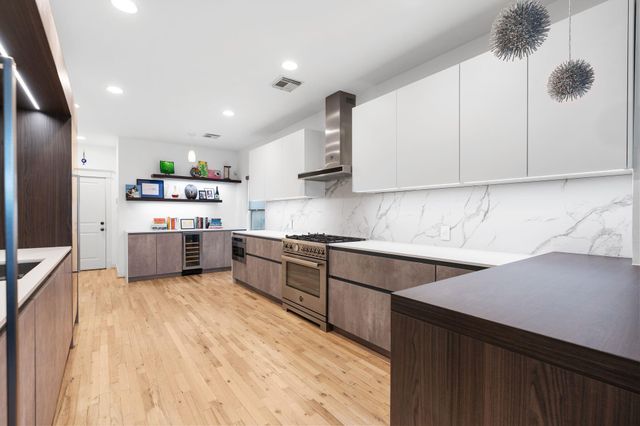 925 Waverly Street B, Houston, TX 77008