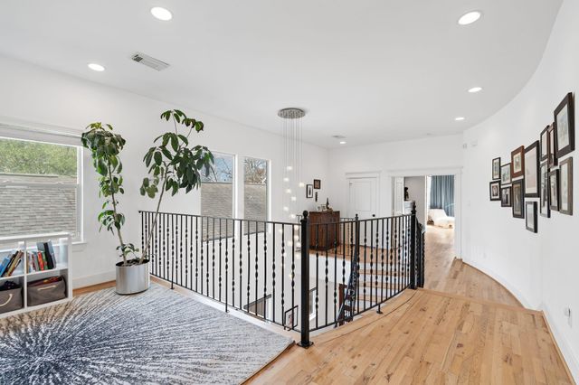 925 Waverly Street B, Houston, TX 77008