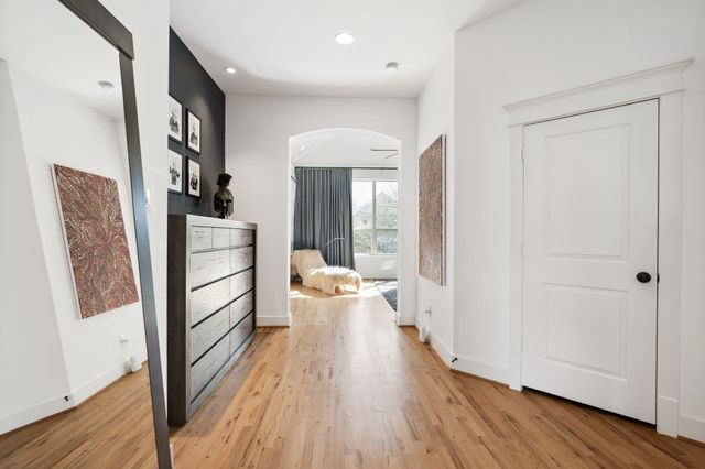 925 Waverly Street B, Houston, TX 77008