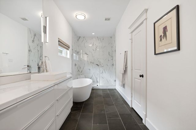 925 Waverly Street B, Houston, TX 77008