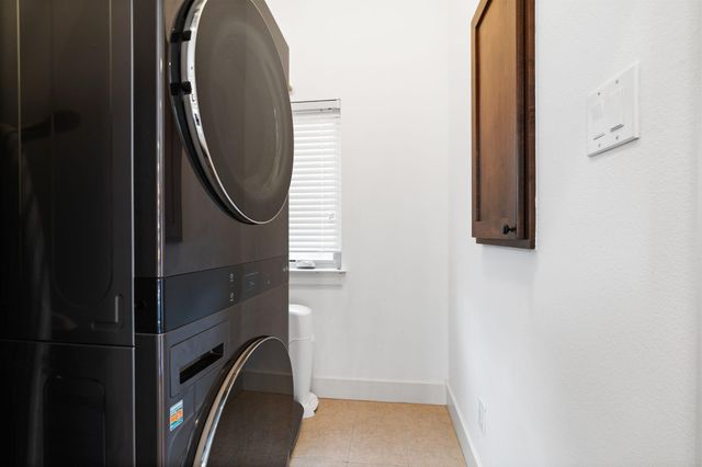 925 Waverly Street B, Houston, TX 77008