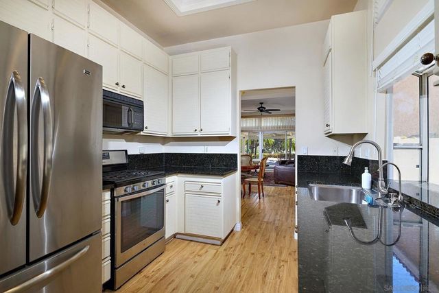1077 Cordoba, Vista, CA 92081