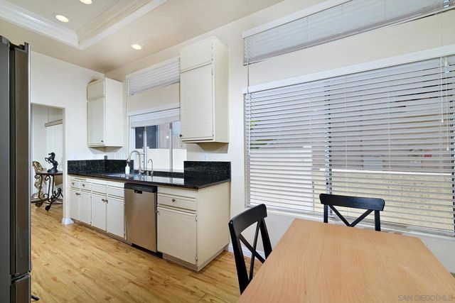1077 Cordoba, Vista, CA 92081