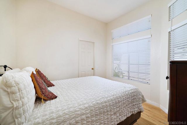 1077 Cordoba, Vista, CA 92081
