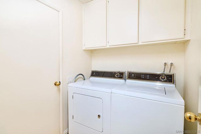 1077 Cordoba, Vista, CA 92081