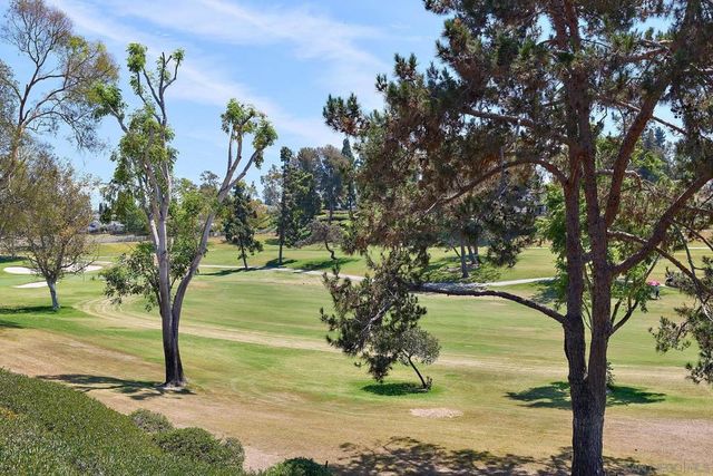 1077 Cordoba, Vista, CA 92081