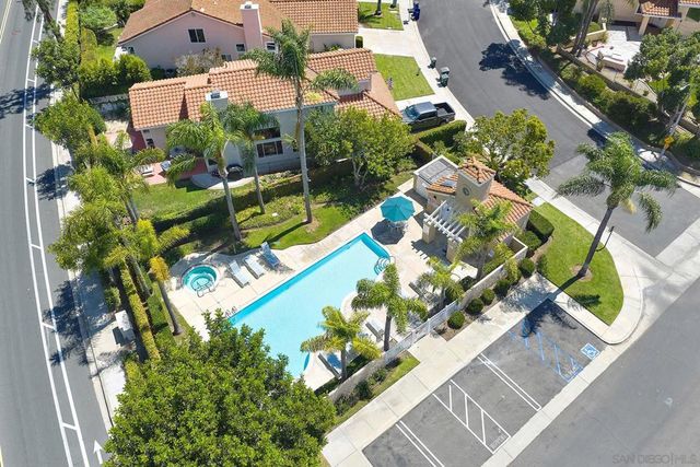 1077 Cordoba, Vista, CA 92081