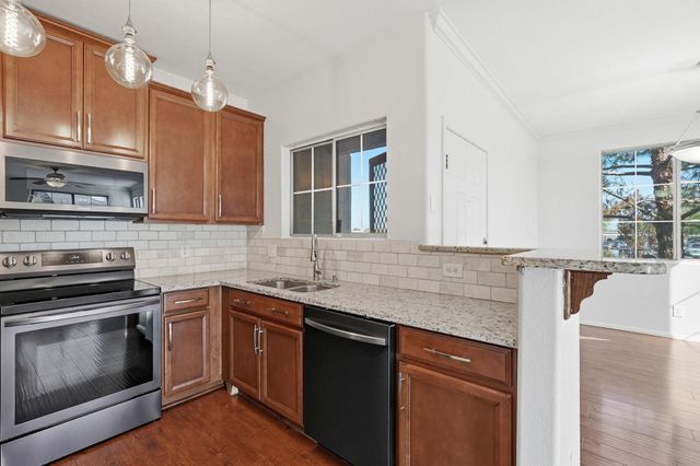 1941 S Pierpont Drive Apt 2070, Mesa, AZ 85206