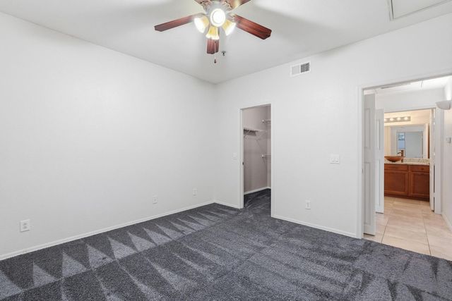 1941 S Pierpont Drive Apt 2070, Mesa, AZ 85206