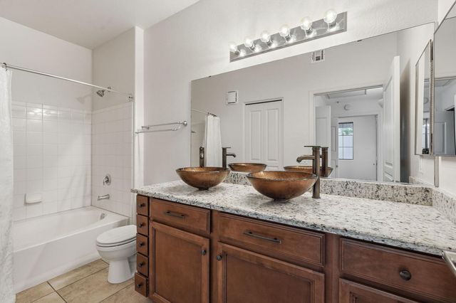 1941 S Pierpont Drive Apt 2070, Mesa, AZ 85206