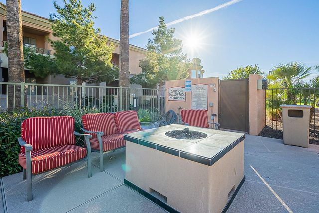 1941 S Pierpont Drive Apt 2070, Mesa, AZ 85206