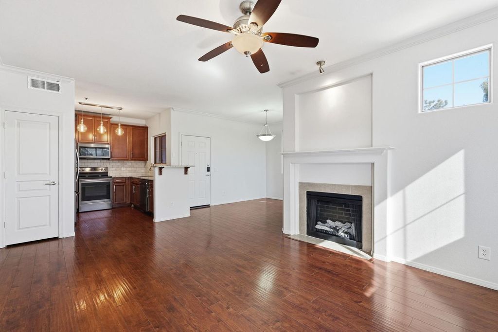 1941 S Pierpont Drive Apt 2070, Mesa, AZ 85206