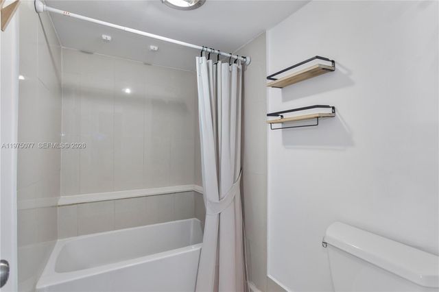 16558 NE 26th Avenue 2G, North Miami Beach, FL 33160