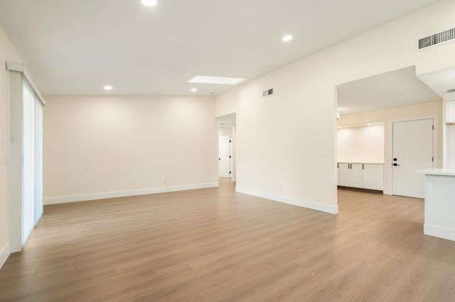 1416 Vista Creek Dr, Roseville, CA 95661