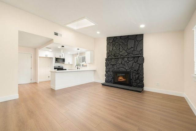 1416 Vista Creek Dr, Roseville, CA 95661
