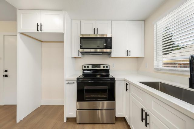1416 Vista Creek Dr, Roseville, CA 95661