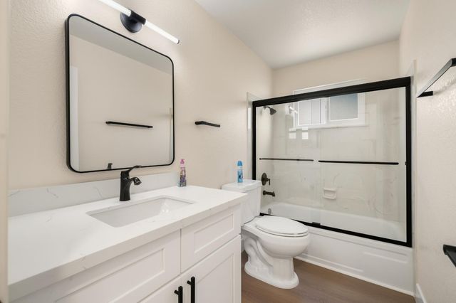1416 Vista Creek Dr, Roseville, CA 95661