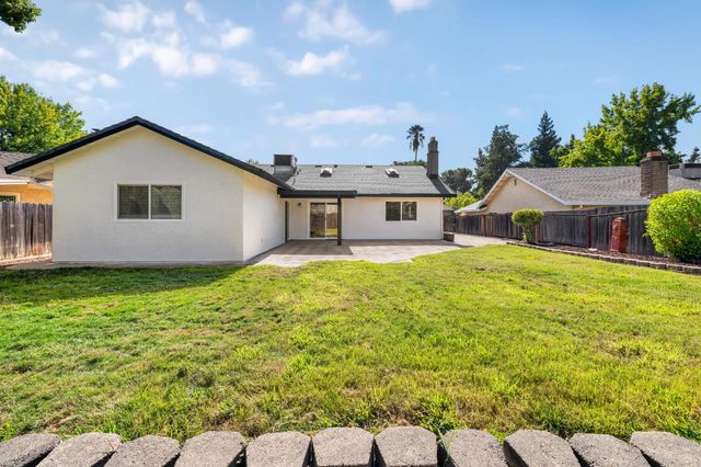 1416 Vista Creek Dr, Roseville, CA 95661