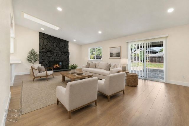 1416 Vista Creek Dr, Roseville, CA 95661