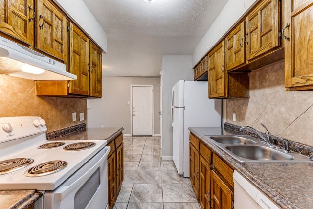 7100 Winchester Road, North Richland Hills, TX 76182