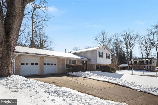 5105 HOLDEN ST, Fairfax, VA 22032