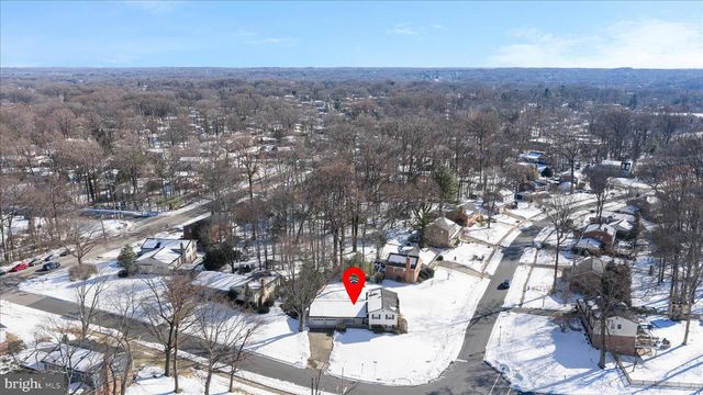 5105 HOLDEN ST, Fairfax, VA 22032