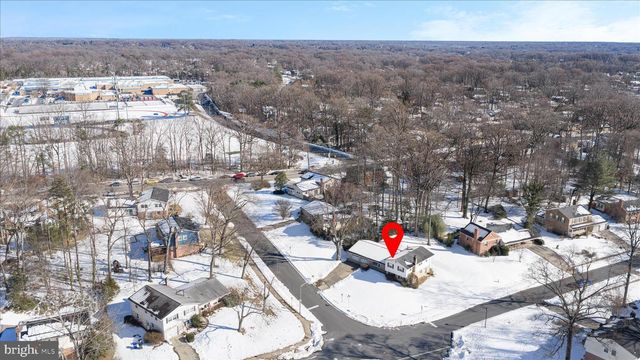 5105 HOLDEN ST, Fairfax, VA 22032