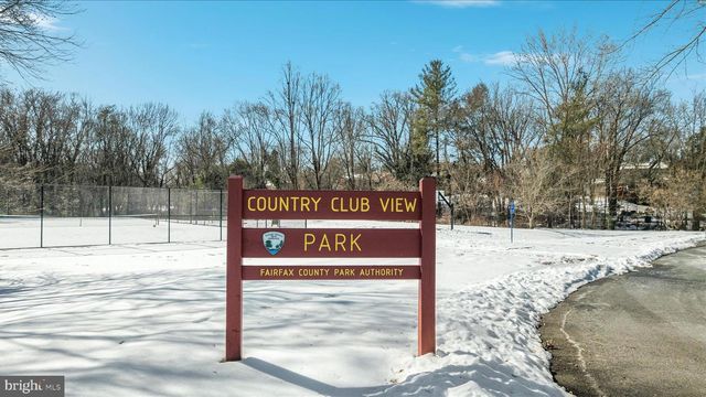 5105 HOLDEN ST, Fairfax, VA 22032