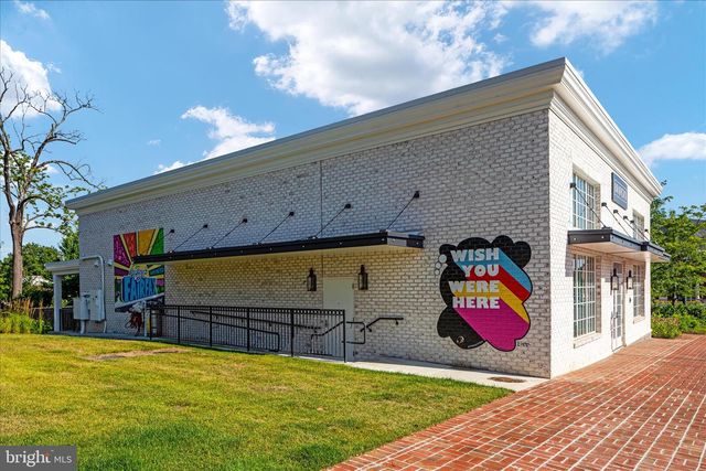 5105 HOLDEN ST, Fairfax, VA 22032