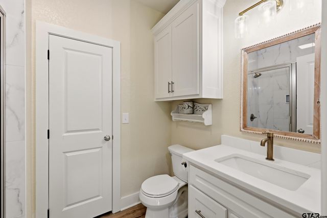 306 Bradford St, Arp, TX 75750