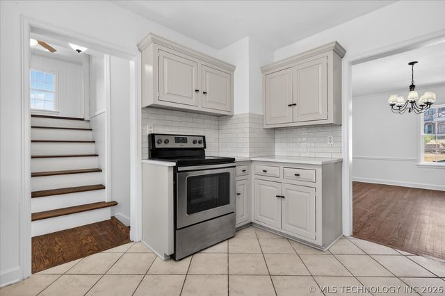 1417 Hillcrest Drive, Bartlesville, OK 74003