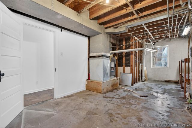 1417 Hillcrest Drive, Bartlesville, OK 74003