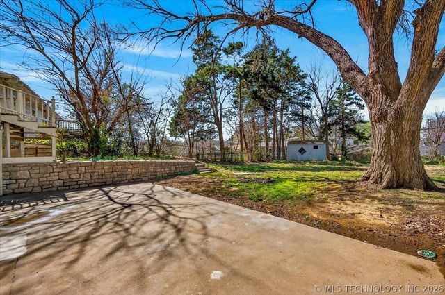 1417 Hillcrest Drive, Bartlesville, OK 74003