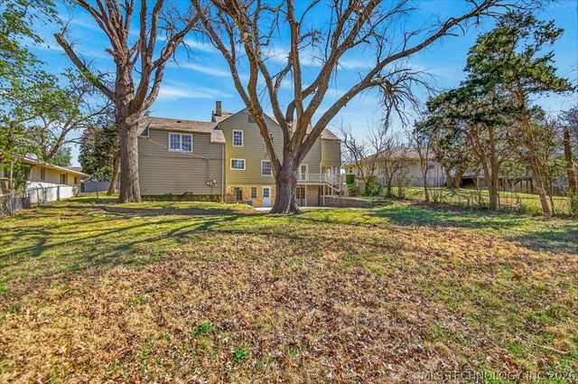 1417 Hillcrest Drive, Bartlesville, OK 74003