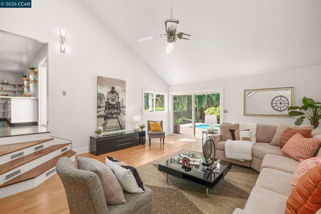 1331 Springbrook Rd, Walnut Creek, CA 94597