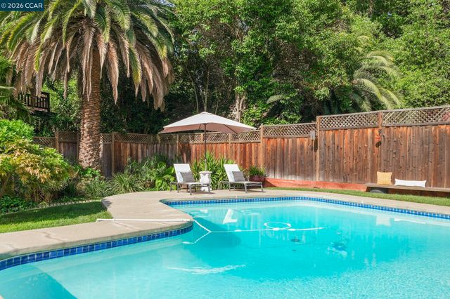 1331 Springbrook Rd, Walnut Creek, CA 94597