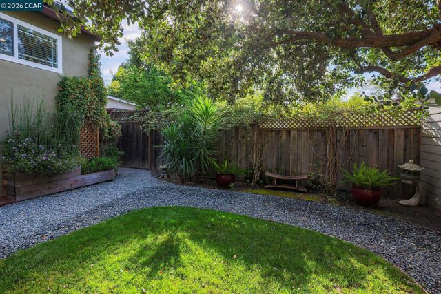 1331 Springbrook Rd, Walnut Creek, CA 94597
