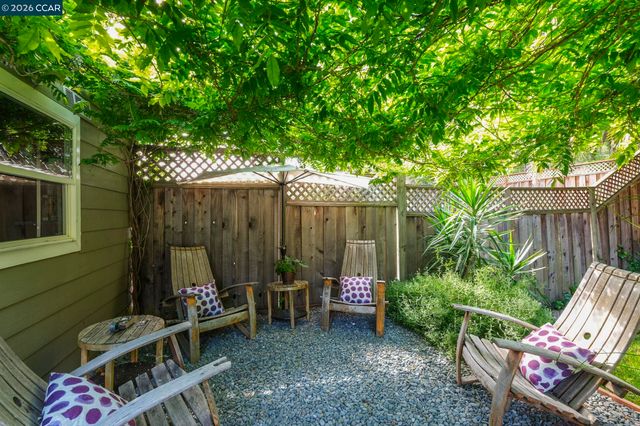 1331 Springbrook Rd, Walnut Creek, CA 94597