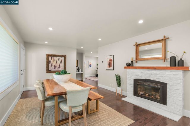 1331 Springbrook Rd, Walnut Creek, CA 94597