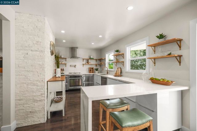 1331 Springbrook Rd, Walnut Creek, CA 94597