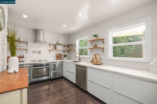 1331 Springbrook Rd, Walnut Creek, CA 94597