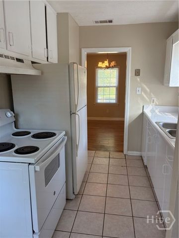 1729 E 33rd Street, Savannah, GA 31404